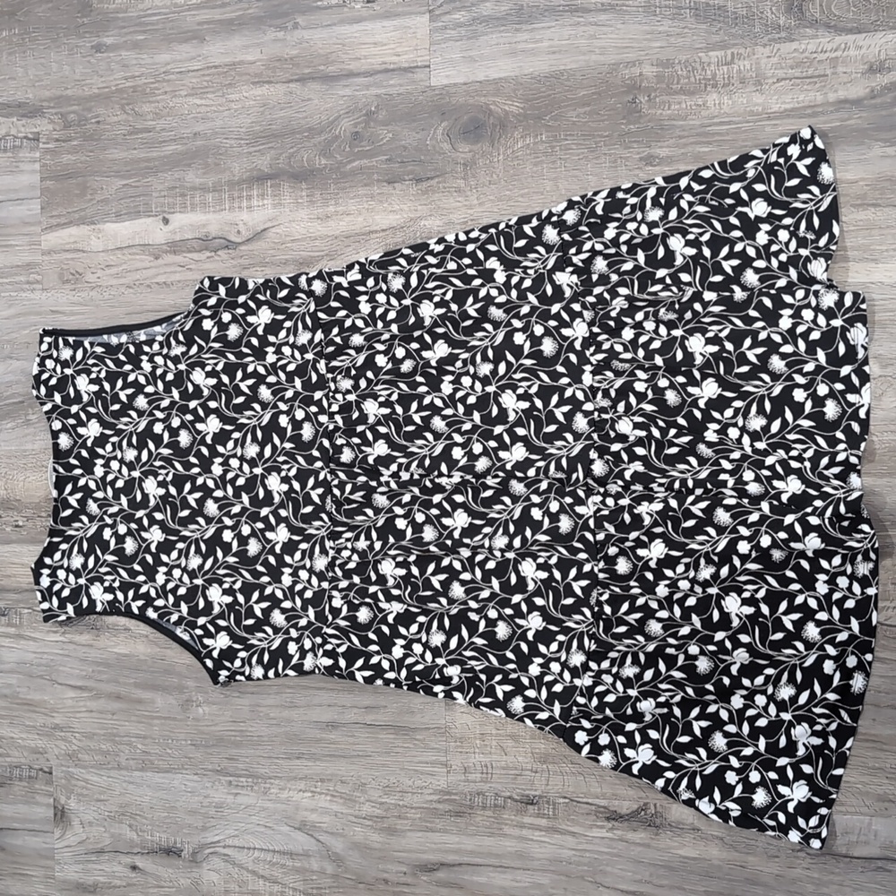 Kaileigh Floral Dress - Picture 3 of 3
